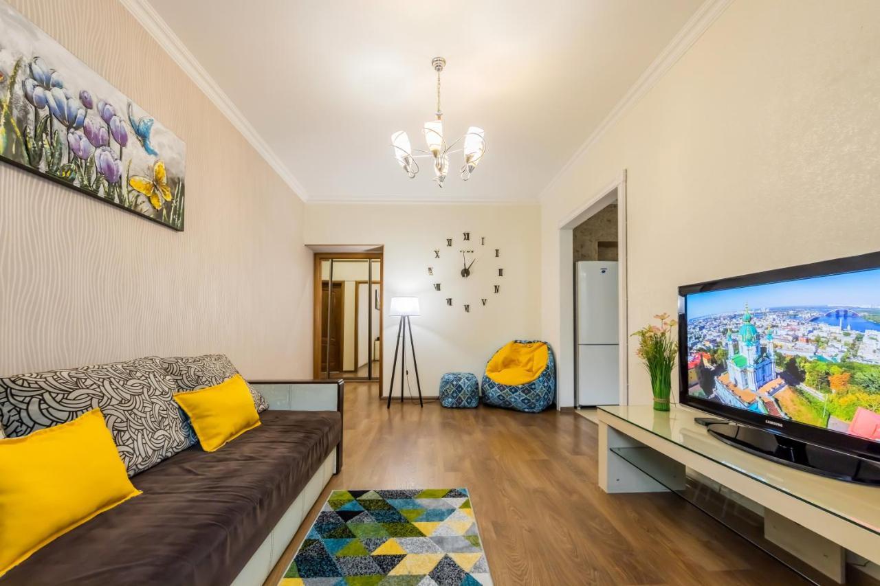 2К Квартира На Шота Руставелі, Бессарабка Kiev Exterior foto
